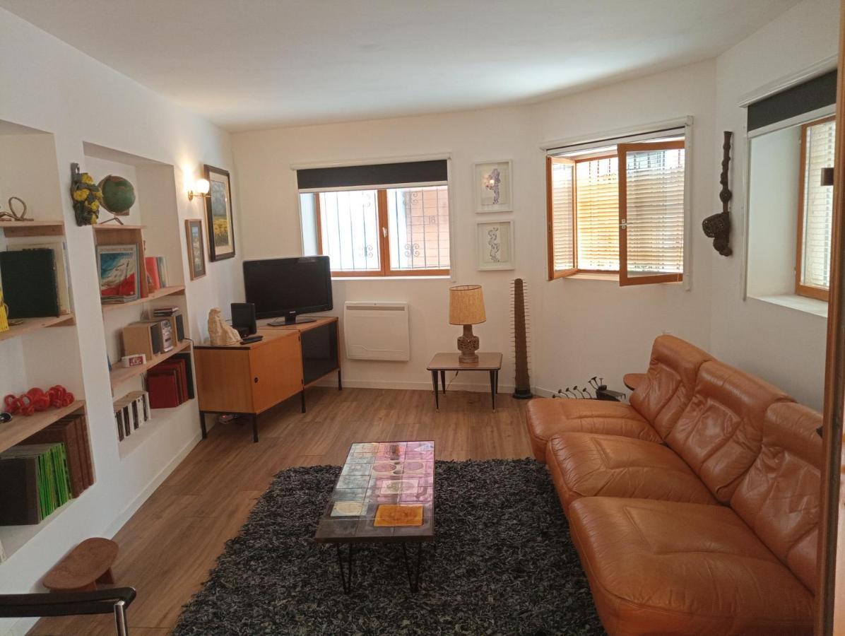 Thuir: Superbe Appartement Екстериор снимка
